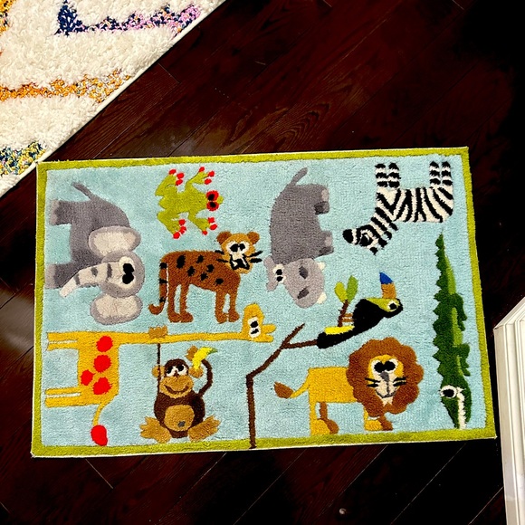 Momeni Jungle Animals Rug - Picture 1 of 3